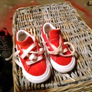 Toddler 1star Converse shoes